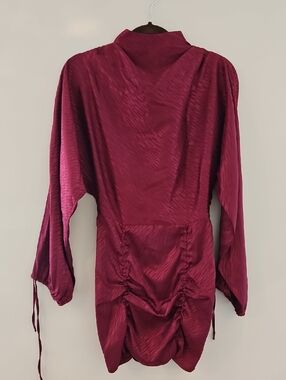 Women's Satin Ruched Burgundy Long sleeve mini dress. Size S.
